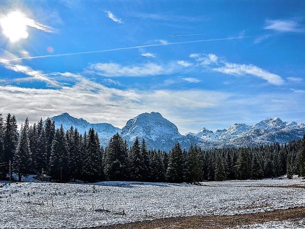 Family skiing vacation in Montenegro