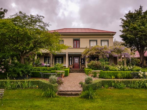 Gardens of New Zealand tour, spring time