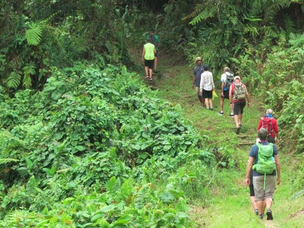 Fiji family cycling vacation