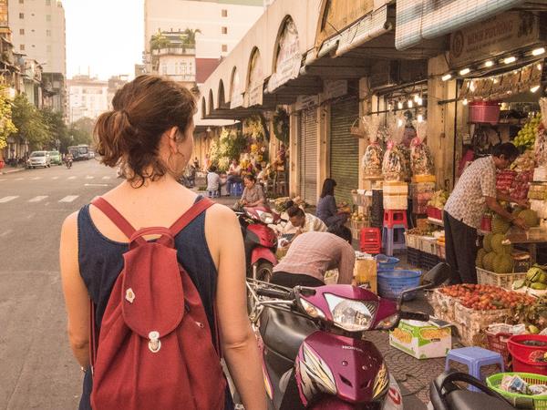 Hanoi to Halong Bay cycling vacation, Vietnam
