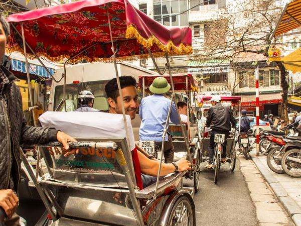 Hanoi to Halong Bay cycling vacation, Vietnam
