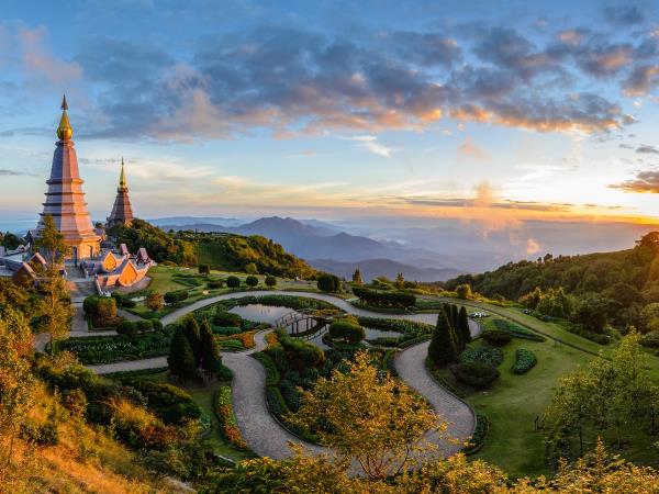 Thailand private tour, culture, cuisine & beaches