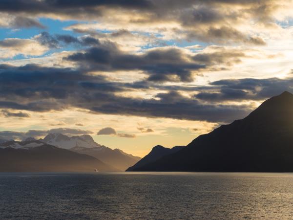 Antarctic Circle cruises