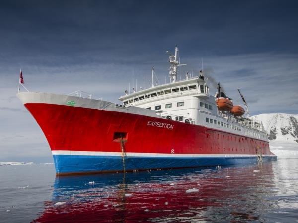 Antarctic Circle cruises