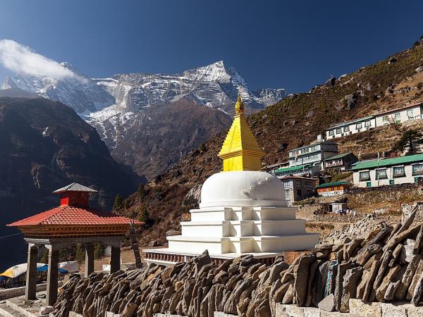 Nepal 7 day trekking holiday, Namche Bazar & Thame