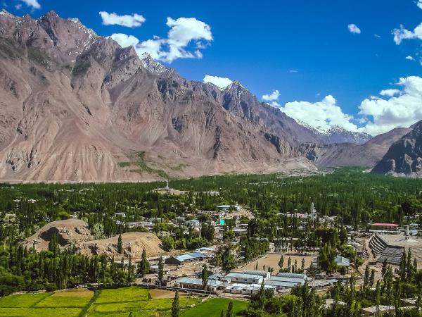 Pakistan Thalle La Trek vacation, Karakoram mountains