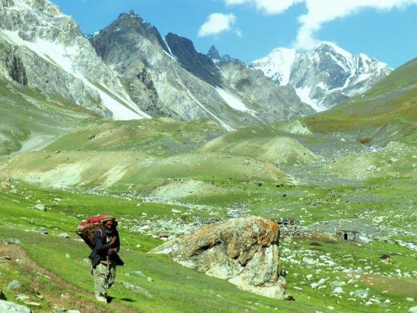 Pakistan Thalle La Trek vacation, Karakoram mountains