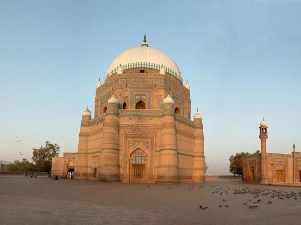 Karachi to Lahore vacation in Pakistan