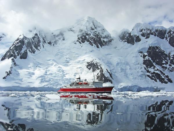 Antarctica ultimate expedition