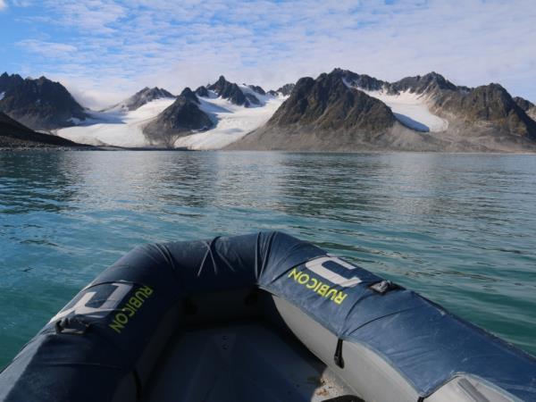 Spitsbergen sailing vacation