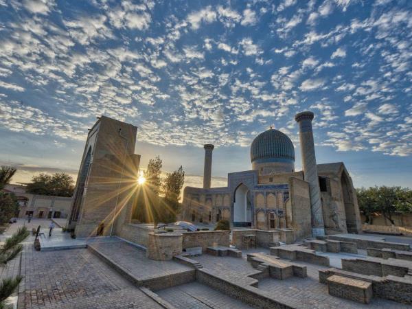 Uzbekistan tour, nature and culture