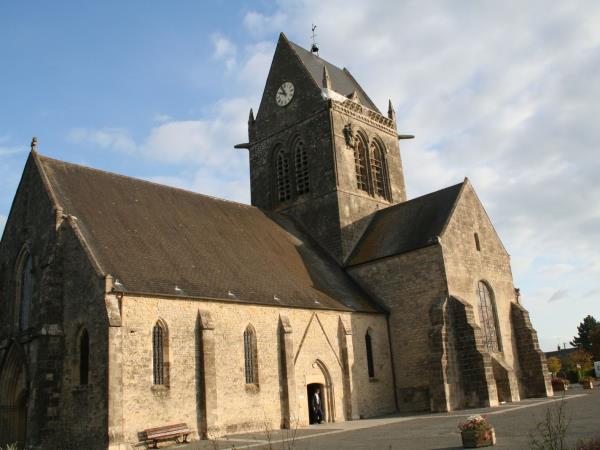 Normandy cycling tour, the veloscenie bikeway