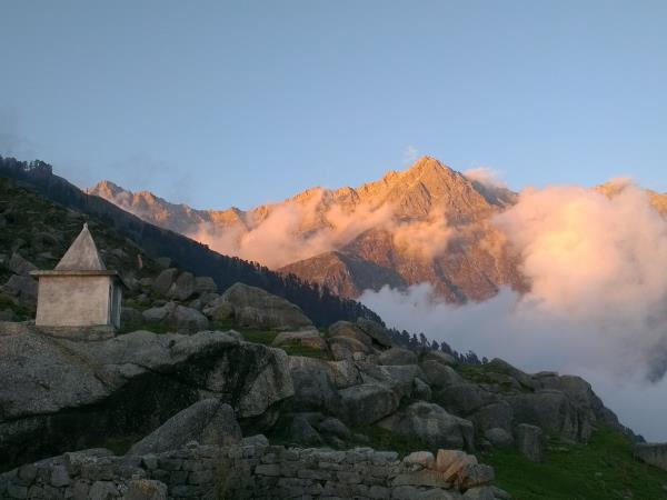 Indian Himalayas tour, toy trains and hill stations