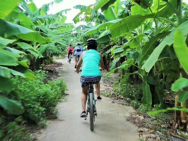 Activity vacation in Vietnam hike, bike & kayak