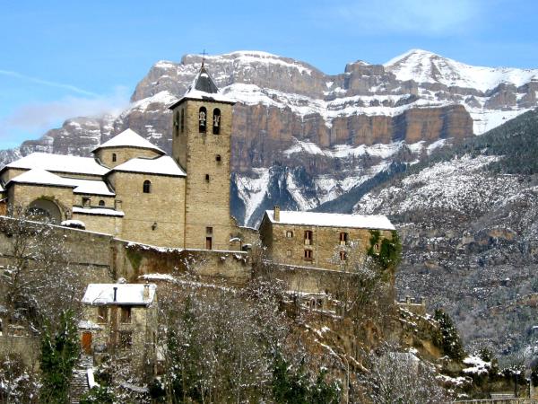 Self catering accommodation in the Spanish Pyrenees