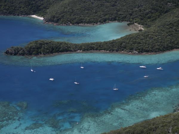Learn to sail in the Whitsundays