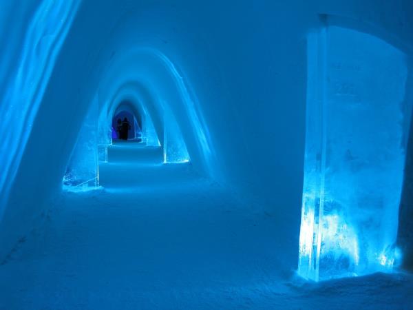 Christmas in Finland, log cabin stay