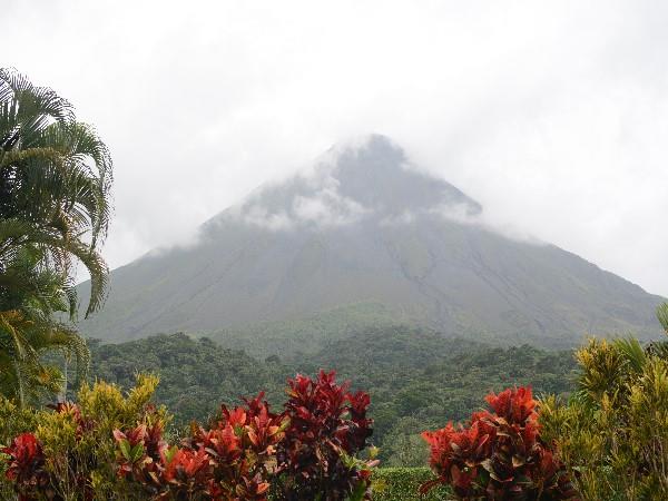 Costa Rica beaches & volcanos holiday