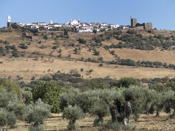 Alentejo walking vacation in Portugal