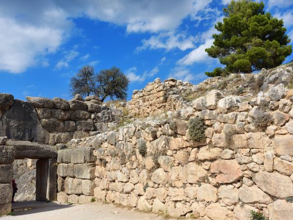 Greece ancient monuments tour
