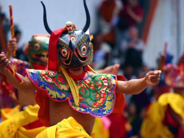 Buddhist Bhutan cultural tour, Black necked Crane Festival
