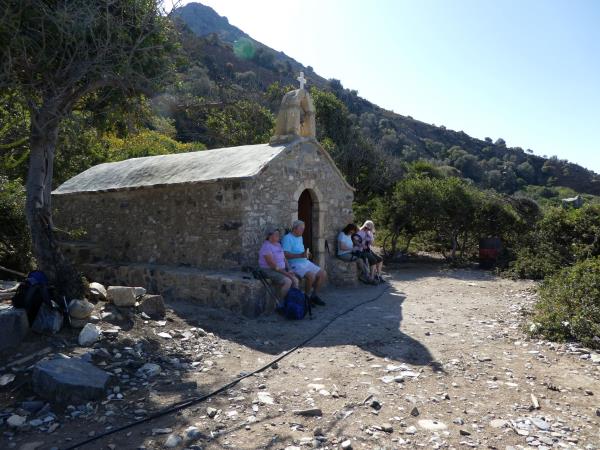 Walking and painting vacation in Crete