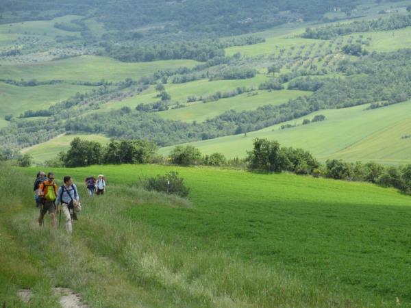 Umbria to Tuscany walking and cooking vacation