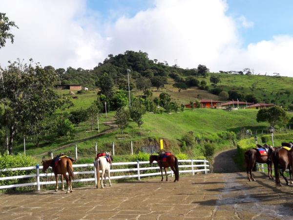 Colombia horse riding vacation