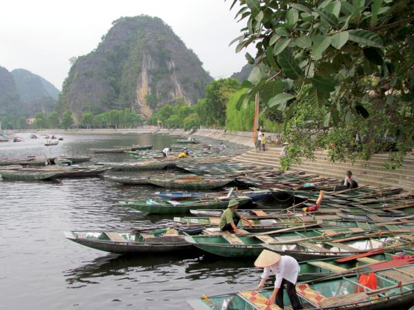 Vietnam cycling holiday, Hanoi to Saigon