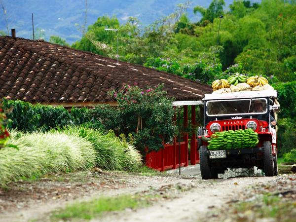 Classic Colombia country tour