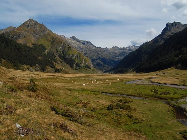 Self-guided walking vacation in the western Pyrenees