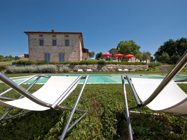 Umbria to Tuscany walking and cooking vacation