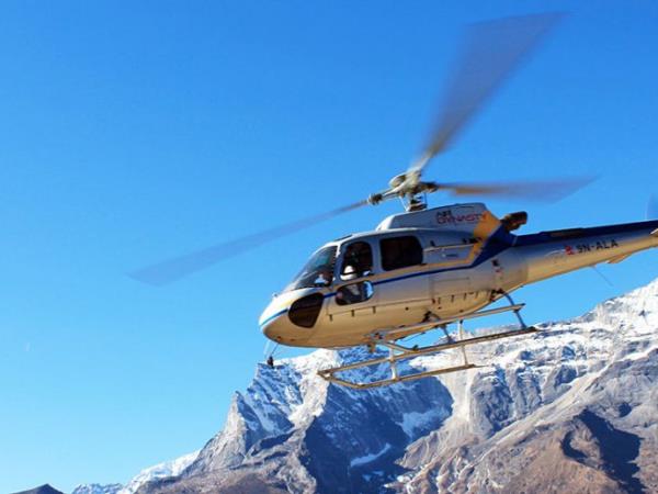 Kongde heli trek in Nepal