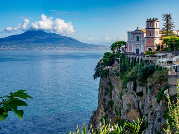 Sorrento Peninsula walking tour in Italy