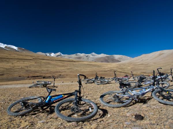 Mustang mountain biking vacation in Nepal