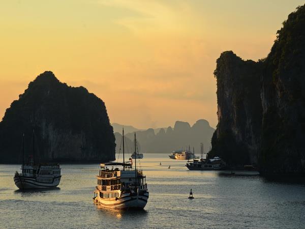 Hanoi to Da Nang tour in Vietnam