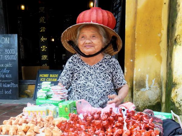 Hanoi to Saigon small group tour