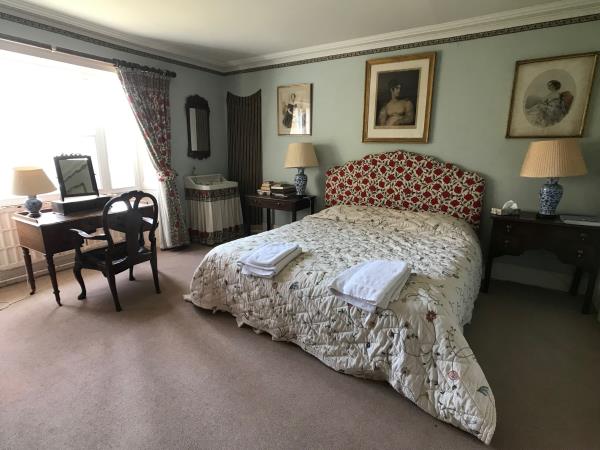 Yoga retreat in The Cotswolds, England