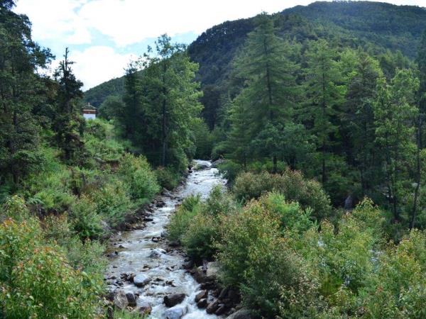 Dagala Thousand Lakes trekking vacation, Bhutan