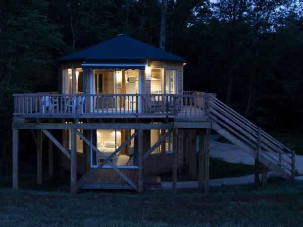 Dordogne rural self catering chalets, France
