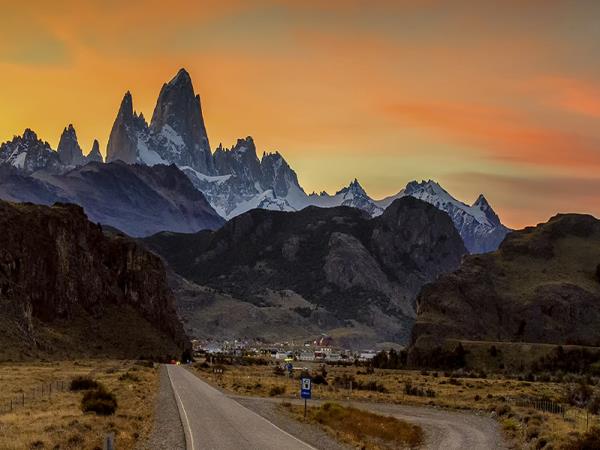Patagonia adventure vacation, El Calafate & El Chalten