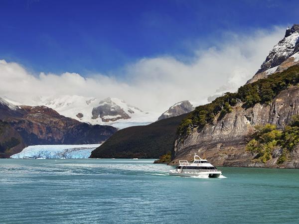 Patagonia adventure vacation, El Calafate & El Chalten