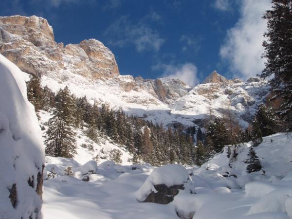 St Zyprian winter hiking vacation in the Dolomites