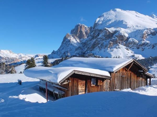 St Zyprian winter hiking vacation in the Dolomites