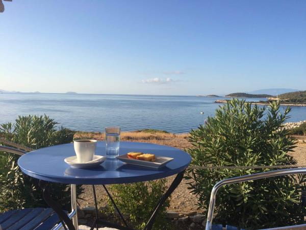 Gastronomy and sailing vacation in Greece