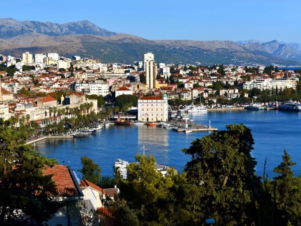 Balkan group tour