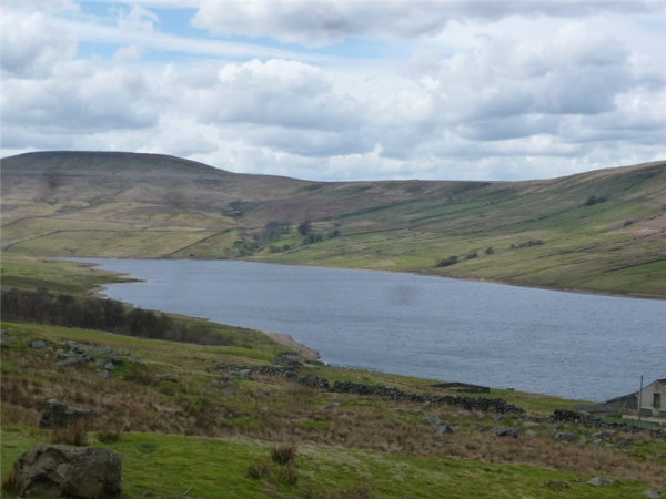 The Nidderdale Way walking vacation in Yorkshire, UK