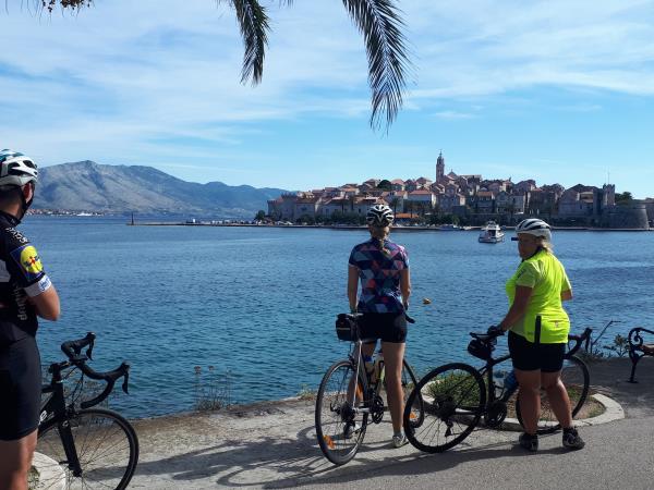 Croatia biking vacation, Dalmatian wine roads