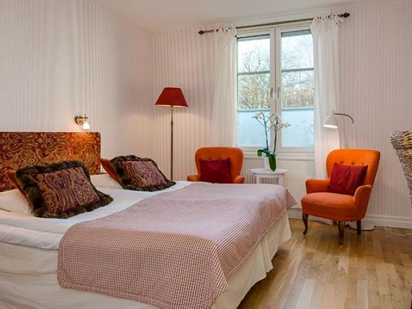 Luxury cycling vacation in Sweden