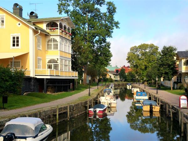 Luxury cycling vacation in Sweden